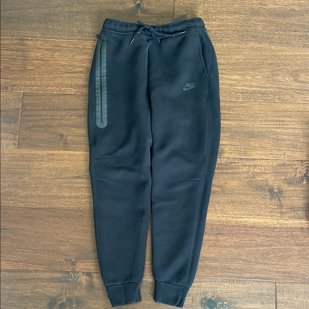 Nike Mens Black Jogger Pants